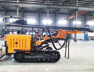 KGH6型露天潛孔鉆車(chē)